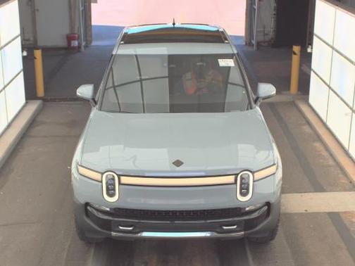 El Cap Granite 2022 Rivian R1T Adventure