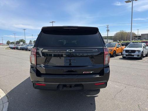 2021 Chevrolet Suburban RST
