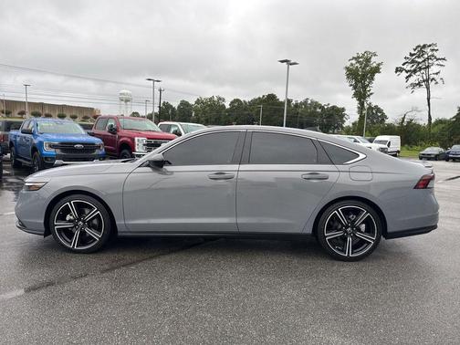 2025 Honda Accord Hybrid Base