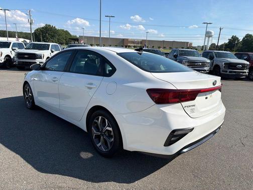 Clear White 2021 Kia Forte LXS