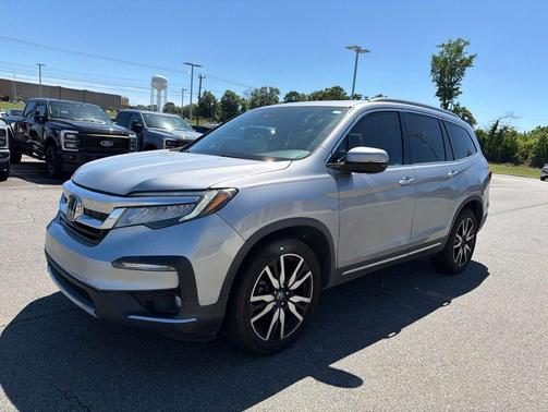 Lunar Silver Metallic 2019 Honda Pilot Elite