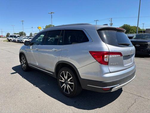 Lunar Silver Metallic 2019 Honda Pilot Elite