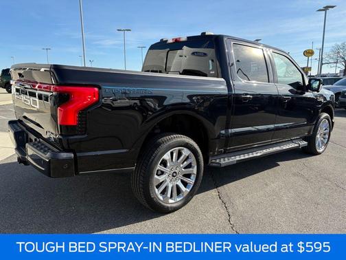 2022 Ford F-150 Lightning LARIAT