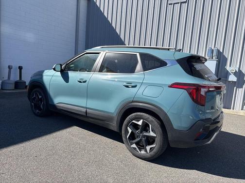 2024 Kia Seltos EX