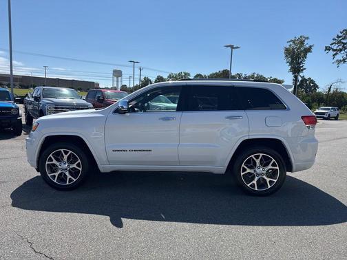 2021 Jeep Grand Cherokee Overland