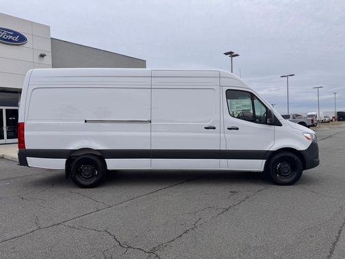 2025 Mercedes-Benz Sprinter 2500 High Roof