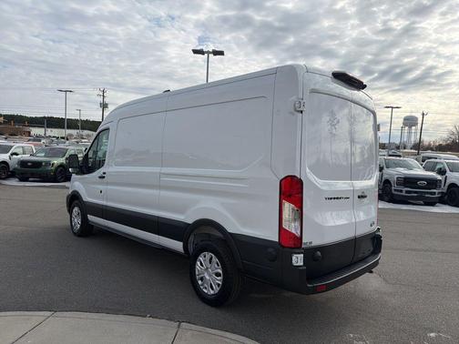 2026 Ford Transit-250 Base