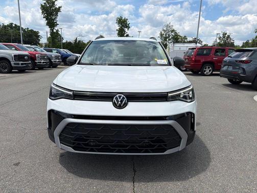 Pure White 2025 Volkswagen Taos 1.5T S