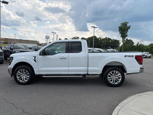 Oxford White 2026 Ford F-150 XLT