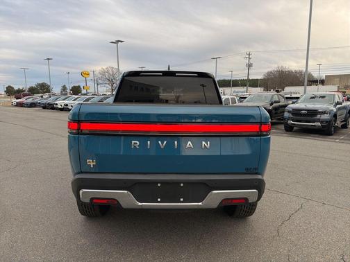 2022 Rivian R1T Adventure
