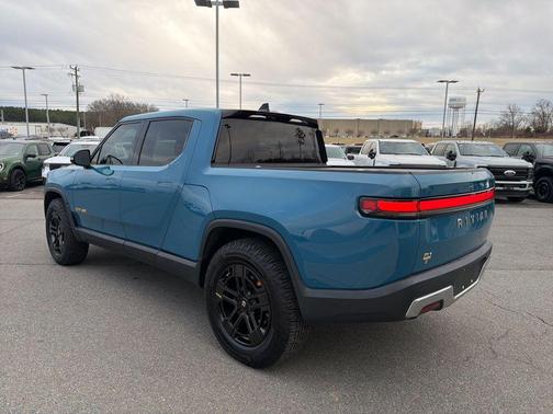2022 Rivian R1T Adventure