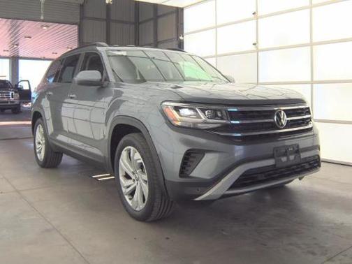 2022 Volkswagen Atlas 2.0T SE w/Technology 4MOTION