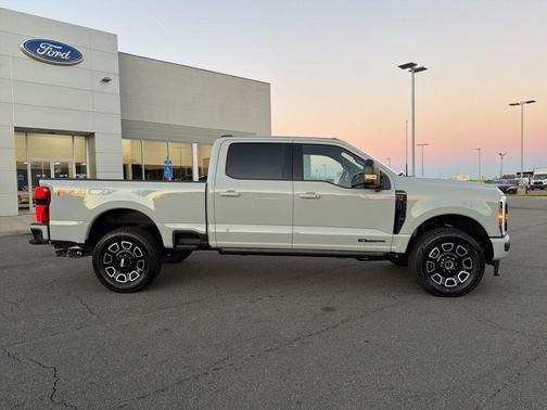 2026 Ford F-250 Platinum