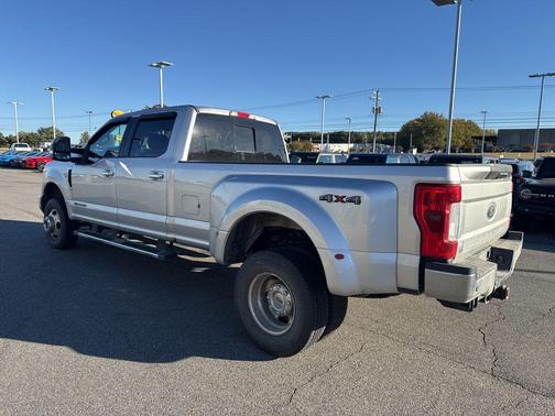 2017 Ford F-350 Lariat