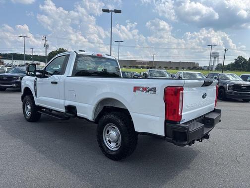 2025 Ford F-250 XL