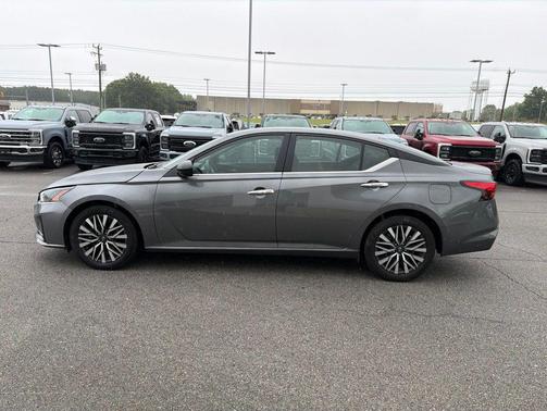 Gun Metallic 2025 Nissan Altima 2.5 SV