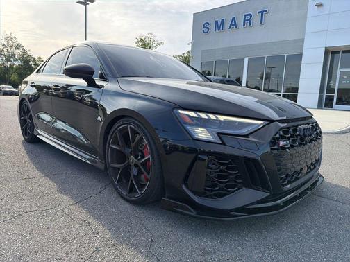 Mythos Black Metallic 2023 Audi RS 3 TFSI quattro S tronic