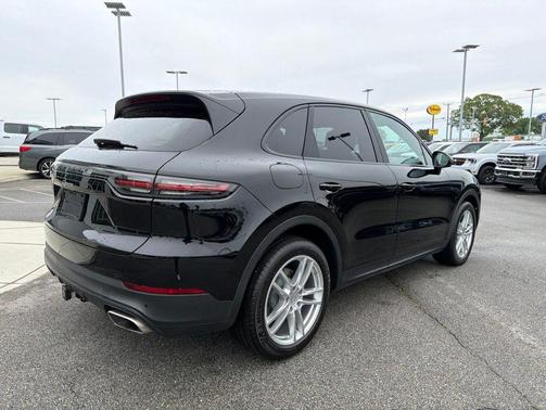 Black 2021 Porsche Cayenne Cayenne