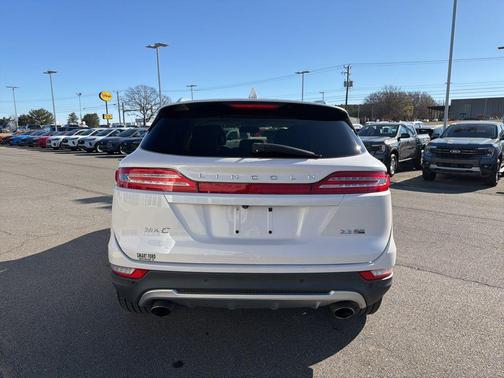 2015 Lincoln MKC Base