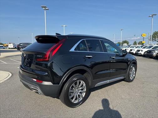 2021 Cadillac XT4 Premium Luxury