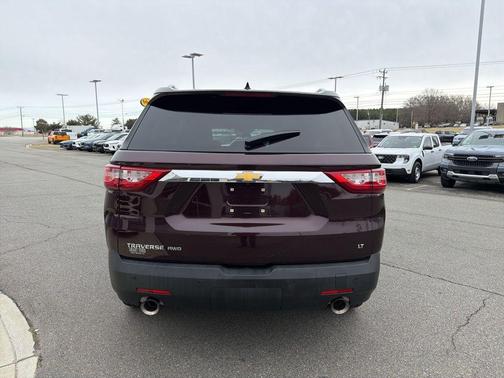 2018 Chevrolet Traverse LT Cloth