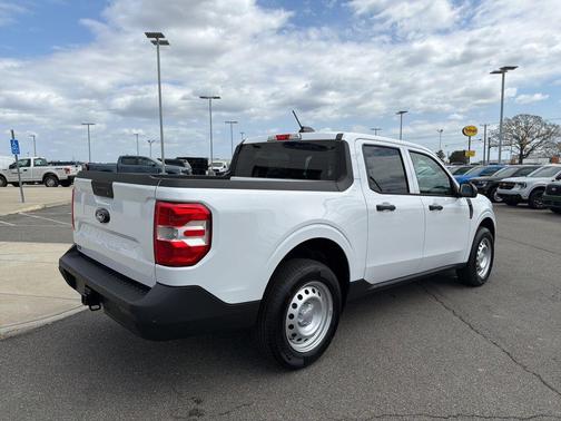 2026 Ford Maverick XL