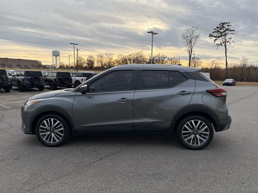 2024 Nissan Kicks SV