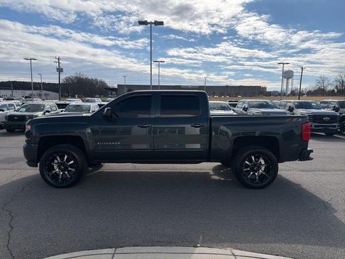 2018 Chevrolet Silverado 1500 2LT