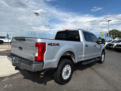 Ingot Silver 2019 Ford F-250 XLT