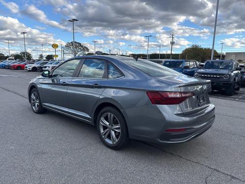 2024 Volkswagen Jetta 1.5T SE