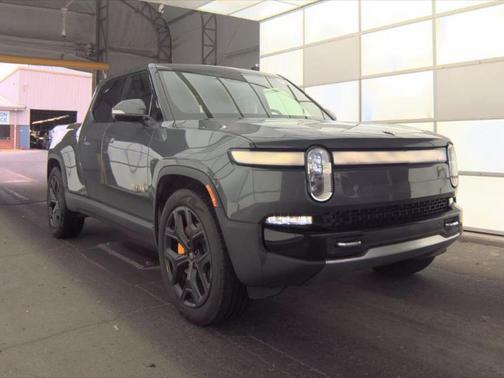 LA Silver 2023 Rivian R1T Adventure Quad Motor Large Pack