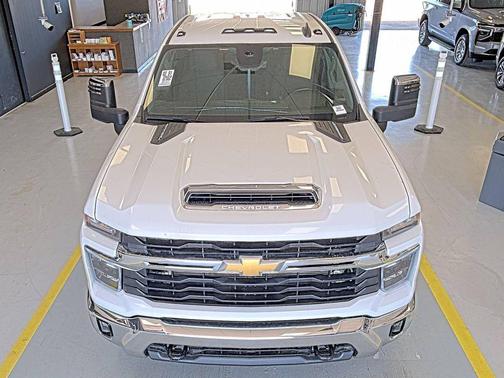 Summit White 2024 Chevrolet Silverado 3500 LT