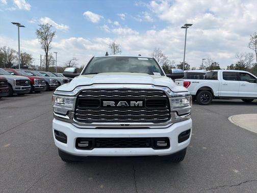 Bright White Clearcoat 2019 RAM 2500 Limited Crew Cab 4x4 6'4' Box