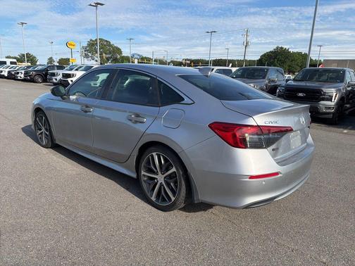 Lunar Silver Metallic 2024 Honda Civic Touring