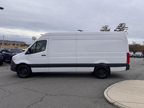 2025 Mercedes-Benz Sprinter 2500 High Roof