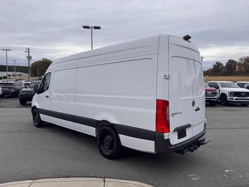 2025 Mercedes-Benz Sprinter 2500 High Roof