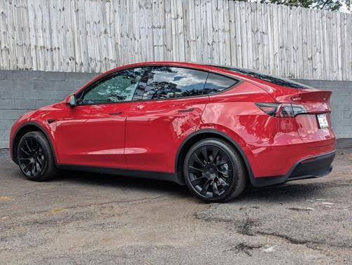 2023 Tesla Model Y Long Range Dual Motor All-Wheel Drive