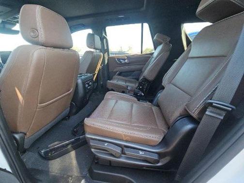 2023 Chevrolet Tahoe 4WD High Country