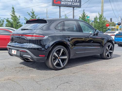 2024 Porsche Macan T