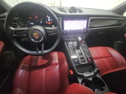 2024 Porsche Macan T