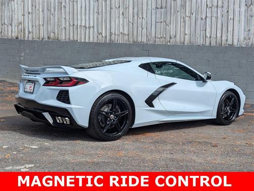 2020 Chevrolet Corvette Stingray w/3LT