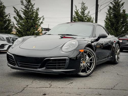 2019 Porsche 911 Carrera