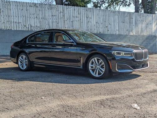 2022 BMW 750 i xDrive