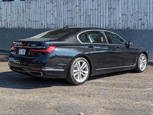 2022 BMW 750 i xDrive