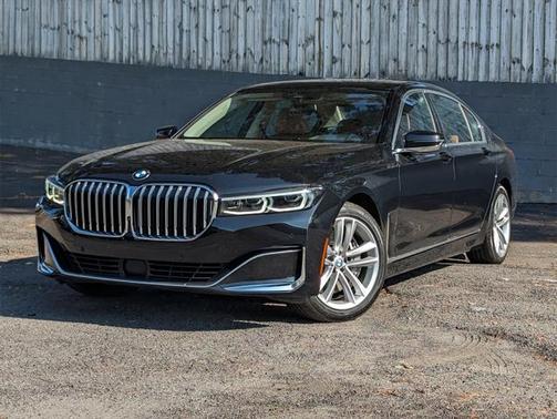 2022 BMW 750 i xDrive