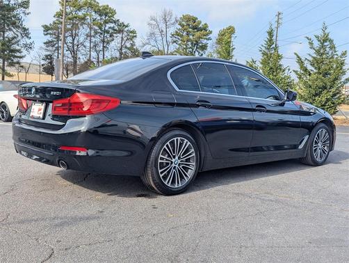 2020 BMW 530 530i