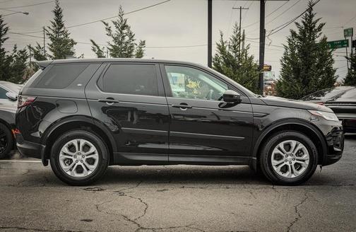 2022 Land Rover Discovery Sport S