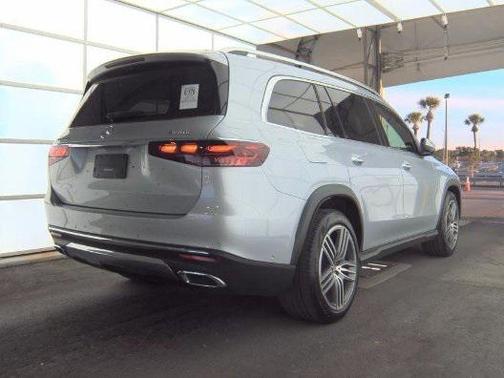 2024 Mercedes-Benz GLS 450 4MATIC