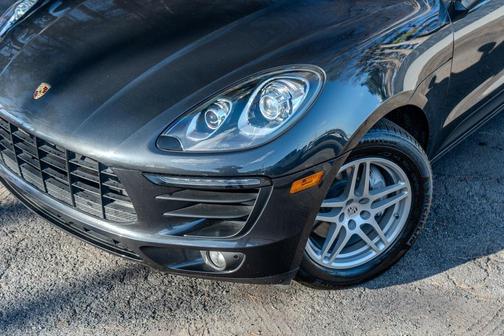 2018 Porsche Macan Base