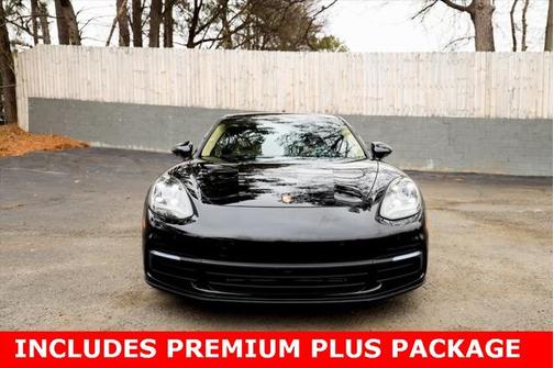 2018 Porsche Panamera Base